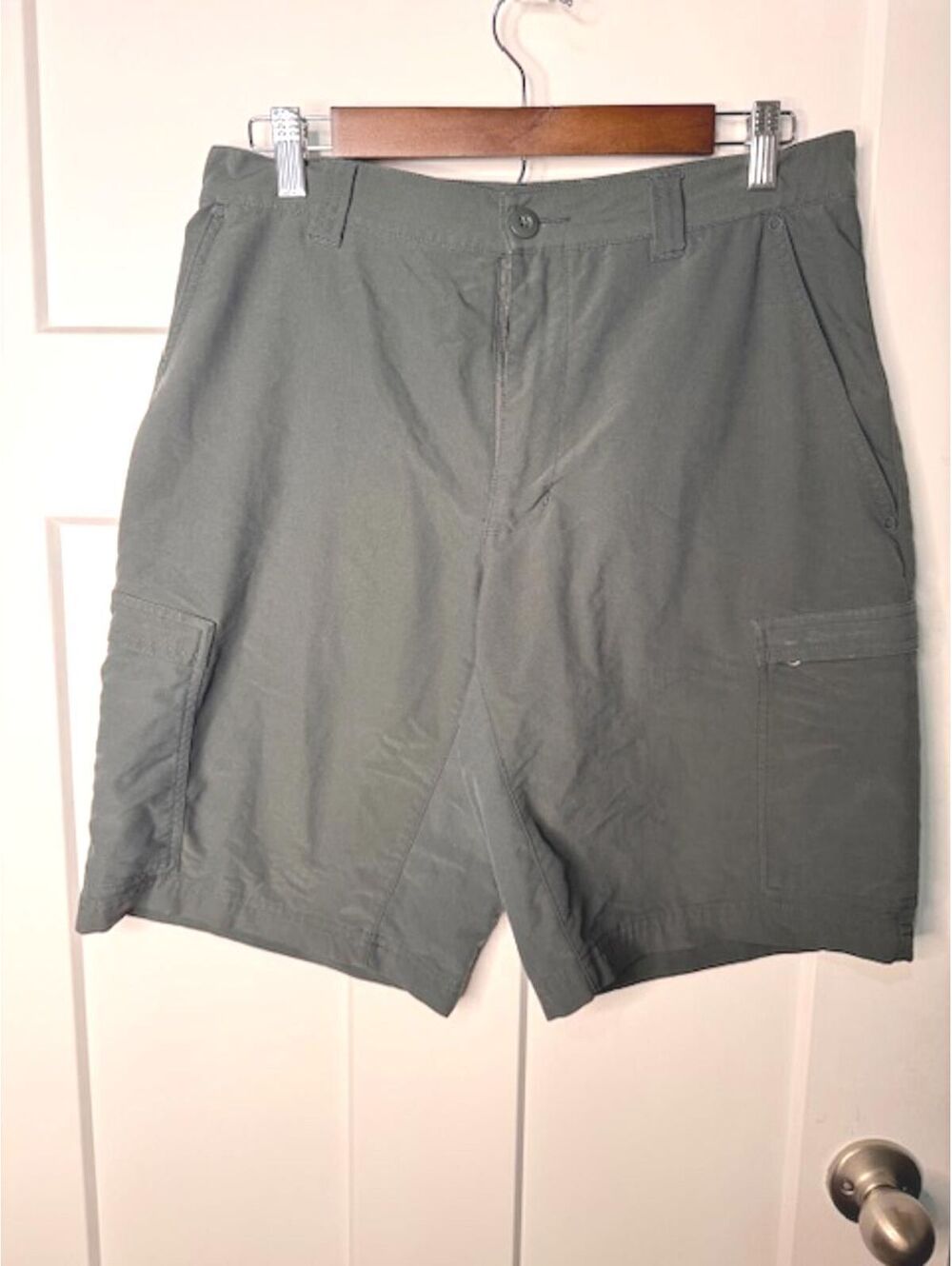 Patagonia Mens 32 Continental Cargo hiking outdoor black shorts